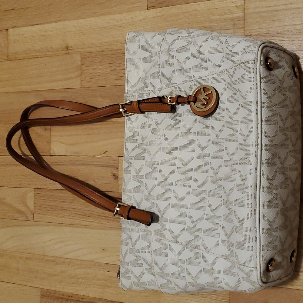 Michael Kors bag